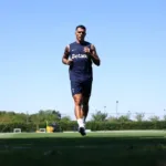 Pedro Porro recebido com corredor de honra no Tottenham