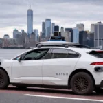 waymo-tem-quase-mil-robotaxis-parados-no-arizona-a-espera-de-autorizacao-para-circular