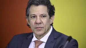 Análise de câmeras pela PM de SP sobre abordagem a motorista