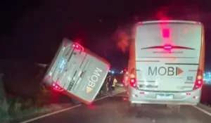 onibus-tomba-na-br-060-e-deixa-tres-feridos-em-rio-verde