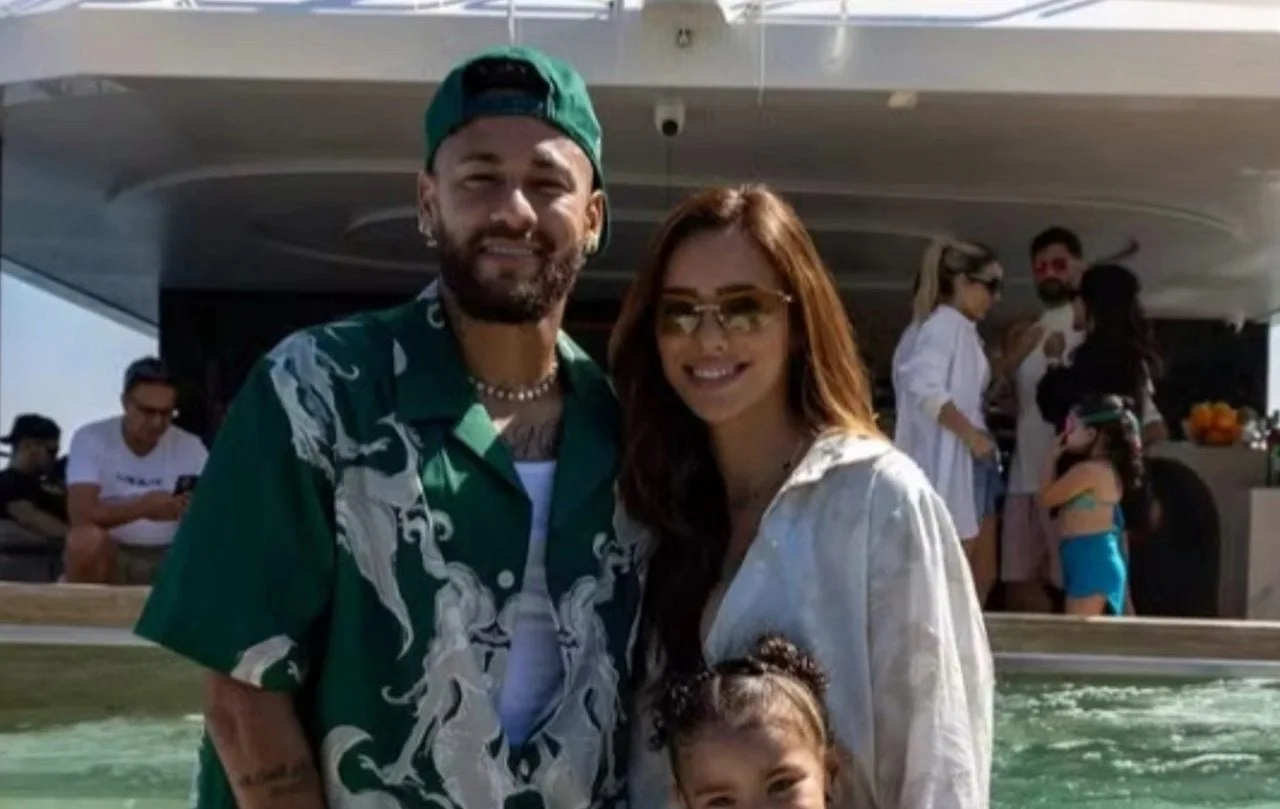 Neymar Jr. adquire novo iate de R$ 120 milhões com heliponto e piscina, exibido por Bruna Biancardi