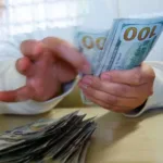 homem-da-carolina-do-norte-celebra-segunda-grande-vitoria-na-loteria-em-dois-anos-e-fatura-100-mil-dolares