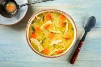 descubra-15-pratos-e-bebidas-brasileiras-que-trazem-calor-e-conforto-no-inverno