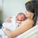 sete-em-cada-dez-bebes-nascem-por-cesarea-em-goias,-mostra-levantamento