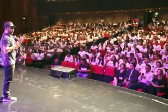 4-mil-estudantes-assinam-termo-de-adesao-para-receber-bolsa-do-probem-em-goias