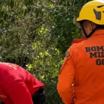 Bombeiros em resgate de criança em ribanceira de 10 metros