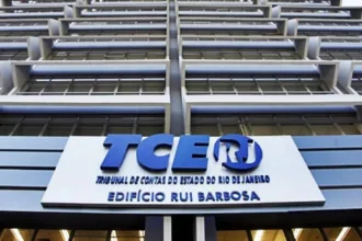 Suspensão do processo de escolha do conselheiro do TCE-RJ