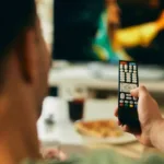 Emissoras articulam botão de TV aberta em controles
