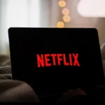 netflix-reajusta-planos-nos-eua;-assinantes-brasileiros-permanecem-com-valores-antigos