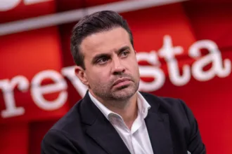 Pablo Marçal inelegível registra candidatura à Presidência