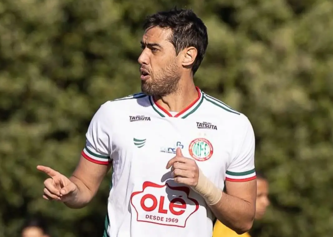 Morrinhos vence Goiânia no Estádio João Vilela