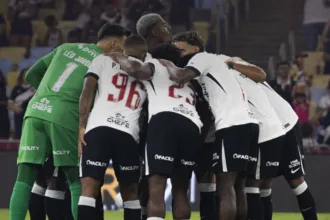vasco-x-santos-se-enfrentam-pelo-brasileirao-em-sao-januario;-veja-transmissao-e-provaveis-escalacoes