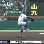 kenta-takasaki-avanca-as-quartas-de-final-do-koshien-apos-12-anos-e-tecnico-celebra-feito-raro