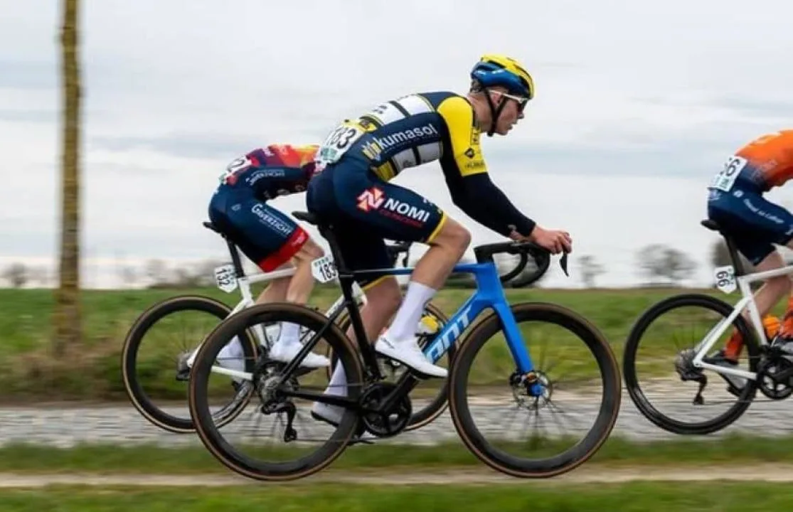 Acidente trágico durante Volta de Portugal tira vida de ciclista britânico de 19 anos