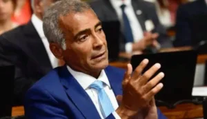 romario-se-desfilia-do-pl-e-declara-apoio-a-eduardo-paes-na-disputa-pelo-governo-do-rio-de-janeiro