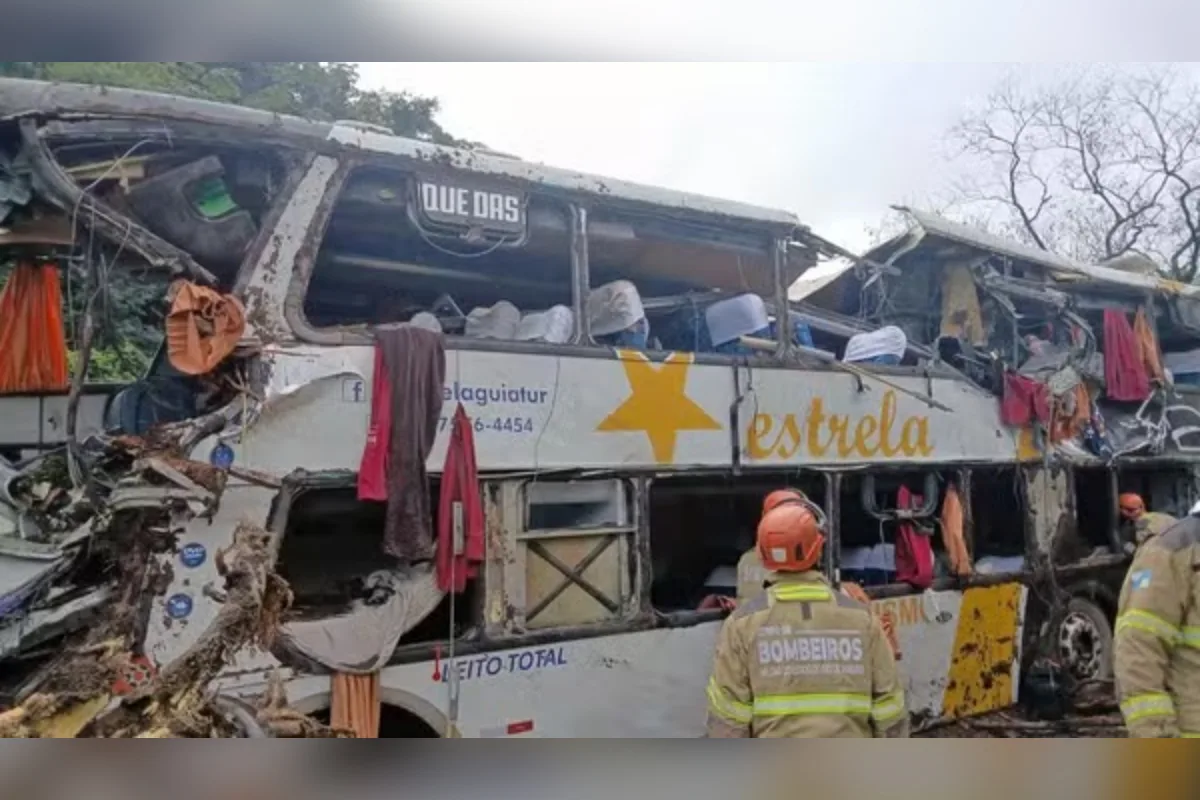 Grávida e menina de 7 anos estão entre mortos em acidente no Rio