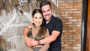 Simone Mendes e Kaká Diniz revelam frequência sexual