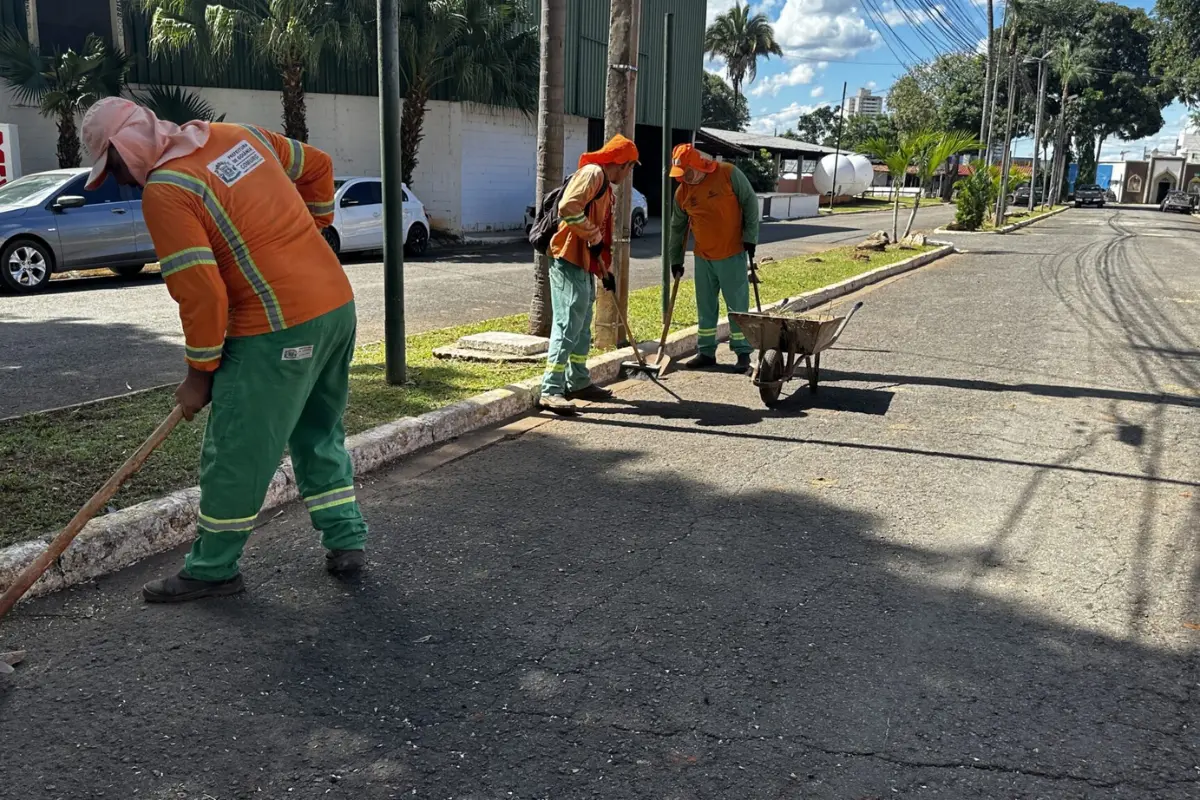 Comurg renova contrato de R$ 6,4 milhões para sacos de lixo