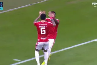johan-carbonero-bate-de-primeira-e-abre-o-placar-com-belo-gol-no-jogo-entre-internacional-e-remo-pelo-brasileirao-2026