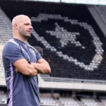 diretoria-do-botafogo-avalia-saida-de-franclim-carvalho-apos-derrotas-recentes