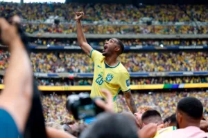 atualizacao-do-golden-boy-2026-inclui-tres-talentos-brasileiros-no-top-10;-rayan,-endrick-e-estevao