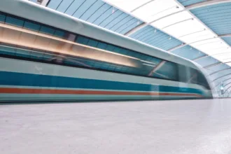 Trem Maglev da China atingindo 800 km/h