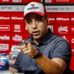 Hugo Bravo comemora vitória e fala sobre acesso do Vila Nova