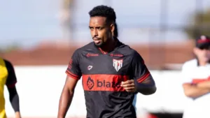 Atlético vs Londrina com Marrony em destaque