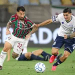 Fluminense em campo na Libertadores decidindo vaga