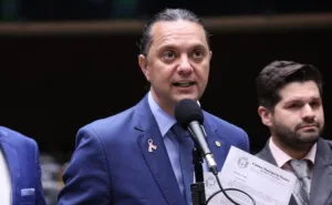 deputados-aprovam-politica-nacional-e-canal-de-denuncias-para-combater-violencia-contra-idosos