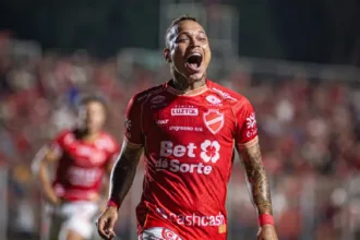 vila-nova-passa-por-cima-da-ponte-preta-e-goleia-no-primeiro-tempo