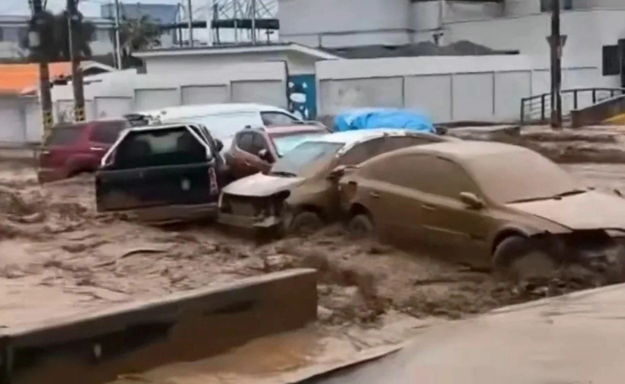 Tempestade no Chile provoca enxurrada de lama devastadora e estado de catástrofe