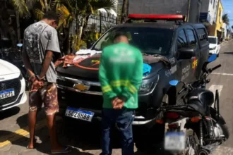 policia-localiza-suspeitos-de-roubar-idosa-em-ponto-de-onibus-de-aparecida;-menor-e-apreendido