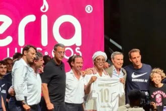 Ronaldinho Gaúcho apresentado pelo Ravenna