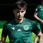 lucas-rodrigues-e-novidade-no-goias-para-encarar-o-cuiaba;-veja-escalacao