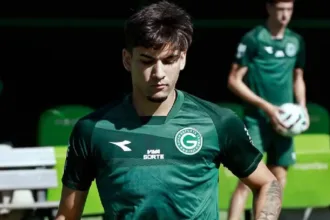 lucas-rodrigues-e-novidade-no-goias-para-encarar-o-cuiaba;-veja-escalacao