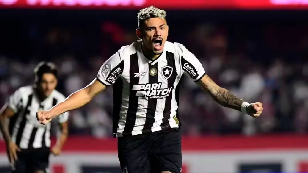 Botafogo está próximo de acertar retorno de atacante que foi campeão da Libertadores