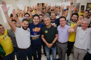 Gustavo Gayer recebe apoio de vereadores em Goiás