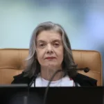 Deepfakes nas eleições comparados à foto de Tancredo Neves em 1985