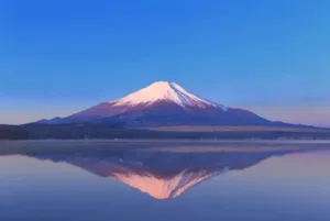 Pai deixa filho sozinho no Monte Fuji