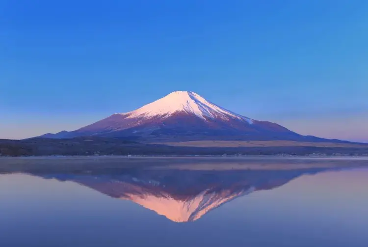 Pai deixa filho sozinho no Monte Fuji
