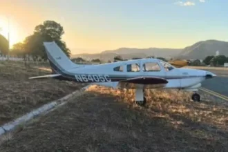 piloto-faz-pouso-emergencial-de-aviao-em-rodovia-de-goias-apos-pane-eletrica