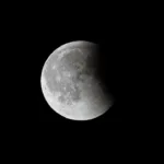 Eclipse lunar em Peixes impactando a semana de 23 a 29 de agosto
