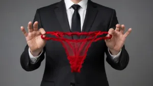 Famosa revela fetiche em homens de calcinha