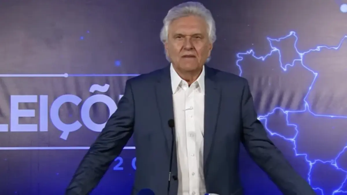 Caiado diz que Flávio e Lula deveriam ter registros cassados por ausência no debate