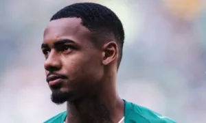allan,-do-palmeiras,-esta-perto-de-se-transferir-para-o-manchester-city-em-negocio-milionario