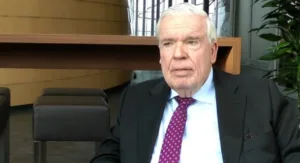 klaus-michael-kuhne,-empresario-bilionario,-faleceu-aos-89-anos-e-deixou-legado-na-logistica