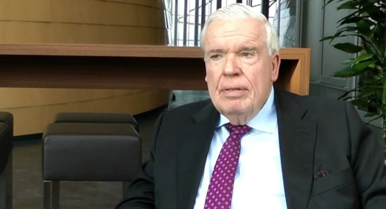 Klaus-Michael Kühne, empresário bilionário, faleceu aos 89 anos e deixou legado na logística