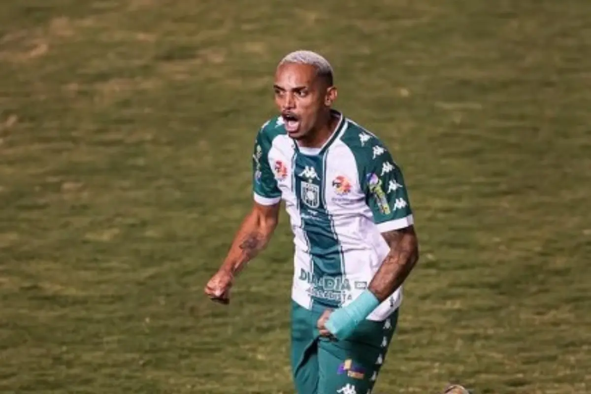 Novo contratado pelo Goiás foi relacionado, mas não pode jogar contra o Cuiabá; entenda