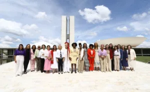 Deputadas da bancada feminina na Câmara dos Deputados em 2026